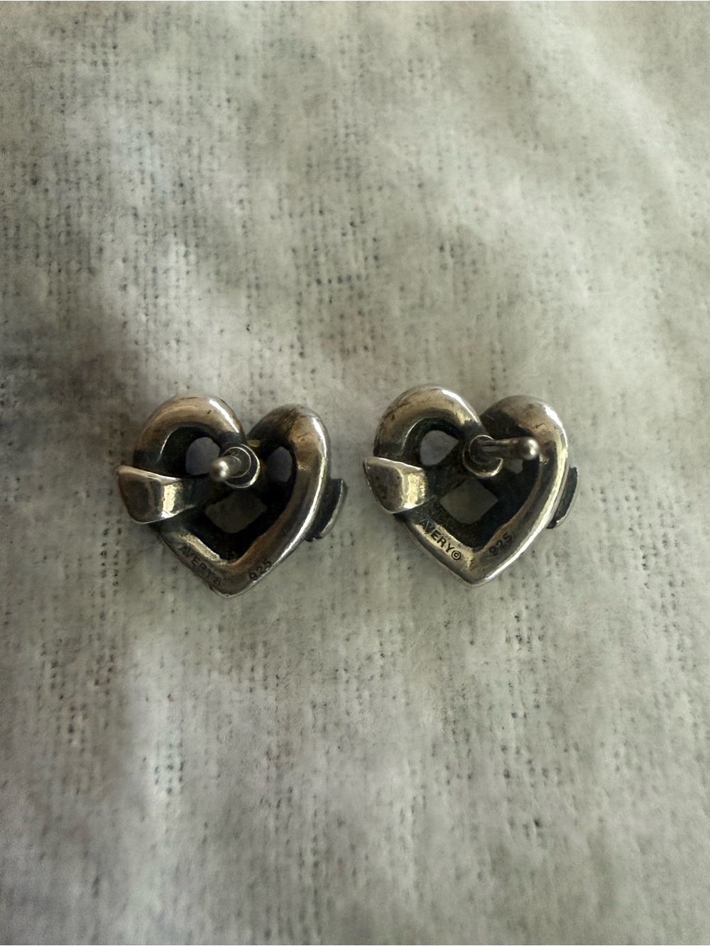 James Avery Retired Sterling Silver Heart Knot Stud Earrings - Picture 2 of 2